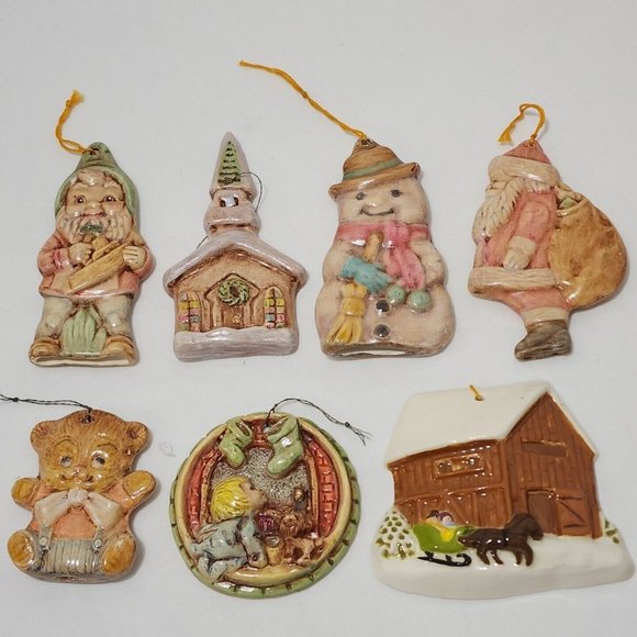 Vintage Hand Painted Ceramic Flat Christmas Ornaments set of 7 holiday 1970s - Picture 1 of 7